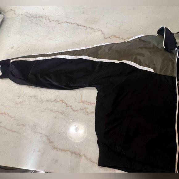 VINTAGE 90s ADIDAS GOLF BLACK AND GRAY FULL ZIP GOLF JACKET SIZE XL TALL - Picture 9 of 10